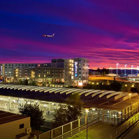 Radisson Blu Airport Hotel, Oslo Hotel
