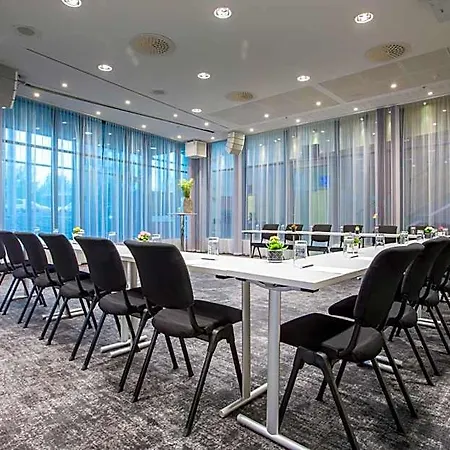 Radisson Blu Airport Hotel, Oslo Szálloda Garder