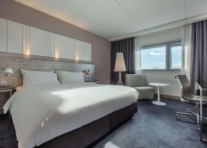 Radisson Blu Airport Hotel, Oslo 4*