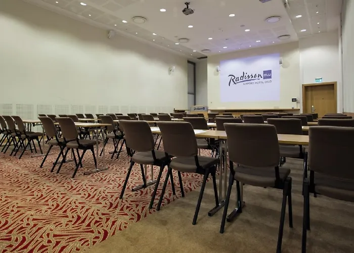 Radisson Blu Airport Hotel, Oslo 4* Garder