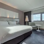 Radisson Blu Airport Hotel, Oslo 4*