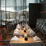 Radisson Blu Airport Hotel, Oslo 4* Garder