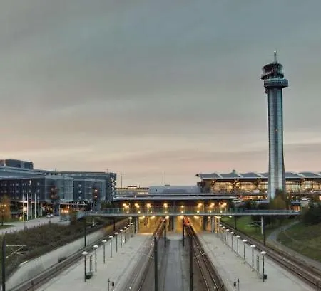 Radisson Blu Airport Hotel, Oslo 4*